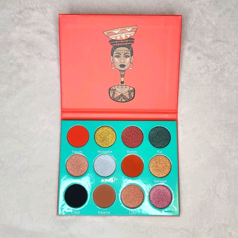 Makeup - Picture 2 of 2